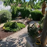 Bed & Breakfast Au Calme A Montpellier