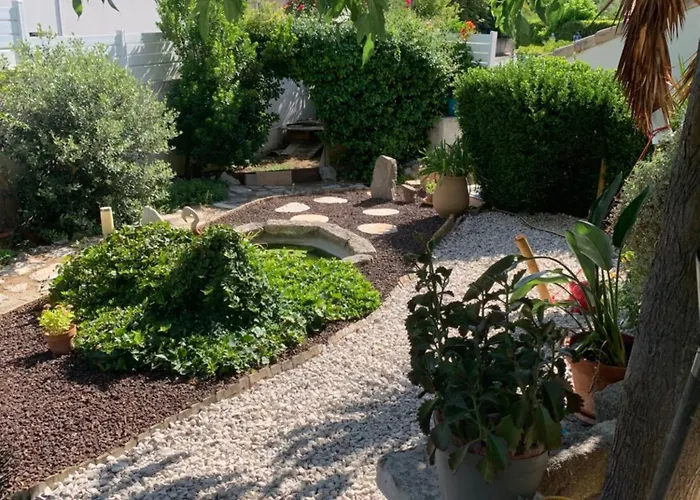 Bed & Breakfast Au Calme A Montpellier